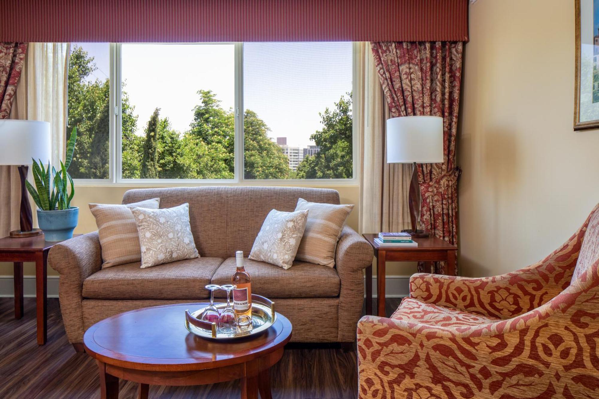 Park Lane Suites & Inn Portland Bagian luar foto