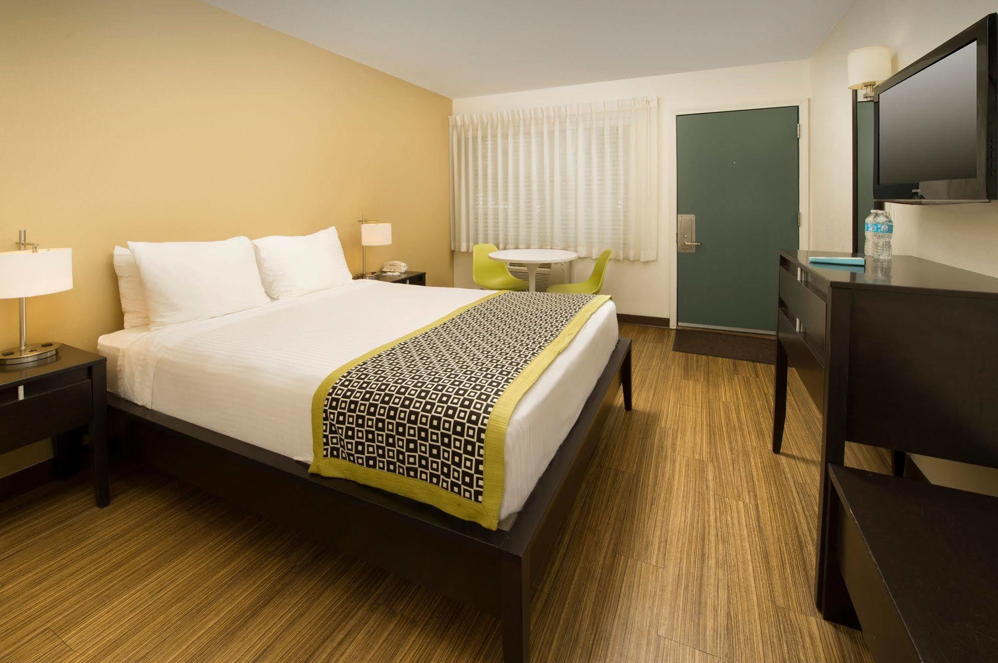 Park Lane Suites & Inn Portland Bagian luar foto