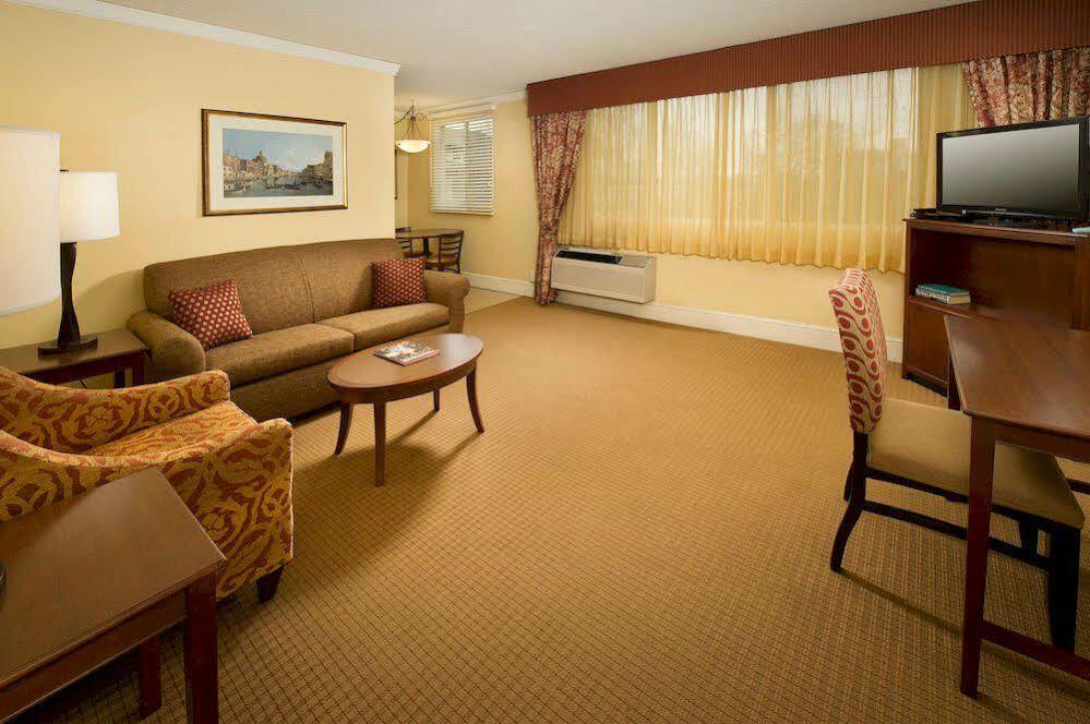 Park Lane Suites & Inn Portland Bagian luar foto